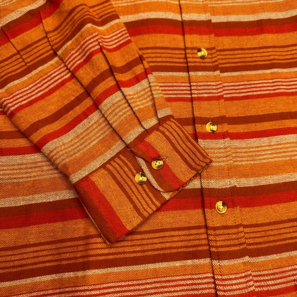 Tackle & Tides Harvest Flannel Shirt NWT - Picture 3 of 5